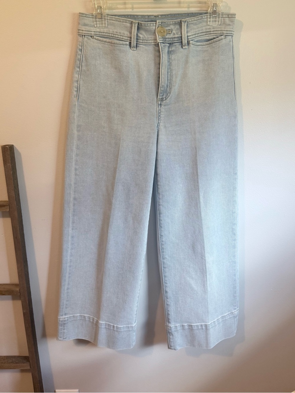 Ann Taylor Pale Wash Wide-Leg Cropped Jean | 2P